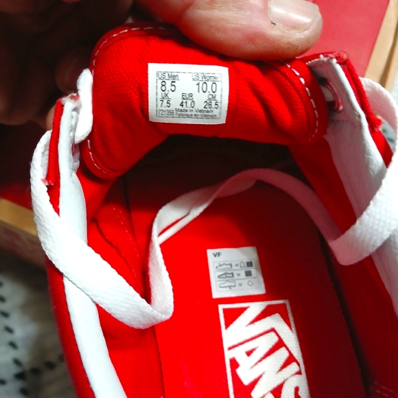 Vans size 8.5M/10.0W Red/White - Picture 8 of 8
